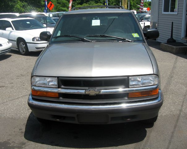 2001 Chevrolet Blazer Camry LE