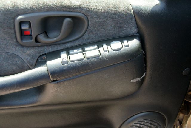 2001 Chevrolet Blazer Camry LE