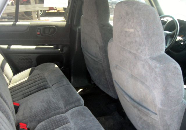 2001 Chevrolet Blazer Camry LE