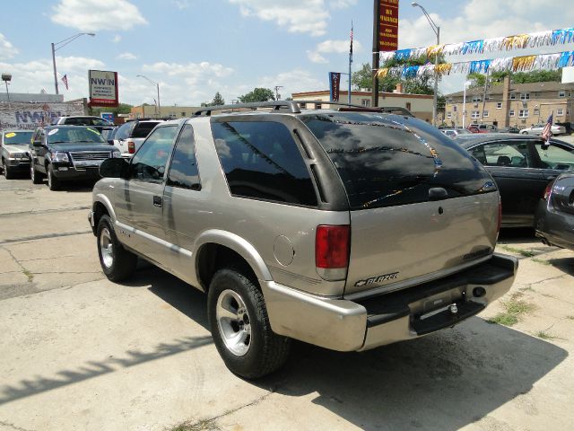 2001 Chevrolet Blazer 2WD QUAD CAB 140.5 ST