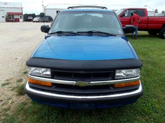 2001 Chevrolet Blazer 2WD QUAD CAB 140.5 ST