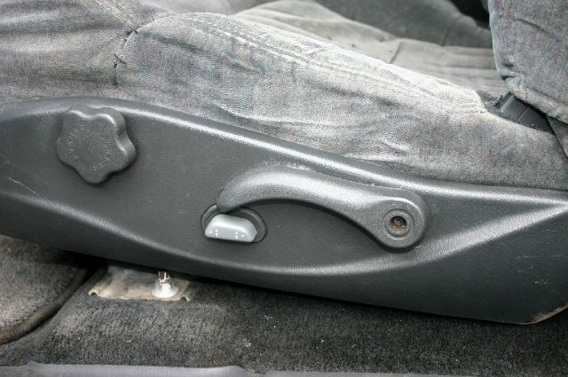 2001 Chevrolet Blazer 4dr Sdn SL Auto Sedan