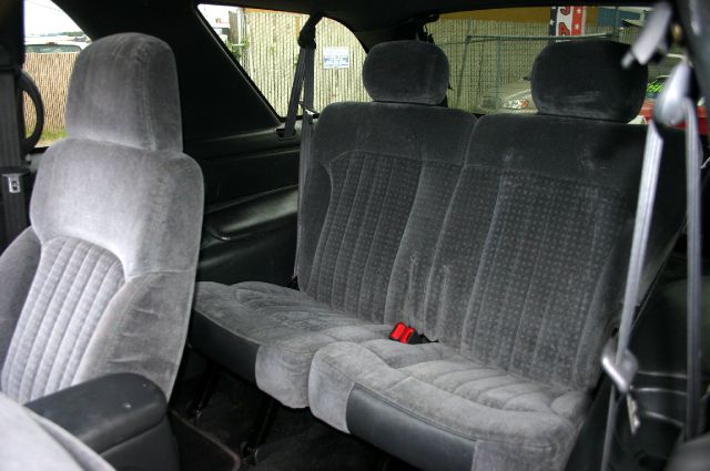 2001 Chevrolet Blazer 4dr Sdn SL Auto Sedan