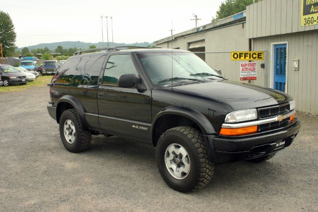 2001 Chevrolet Blazer 4dr Sdn SL Auto Sedan