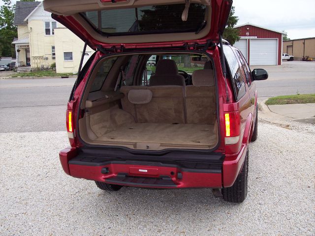 2001 Chevrolet Blazer Camry LE