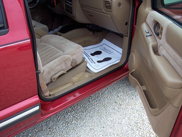 2001 Chevrolet Blazer Camry LE