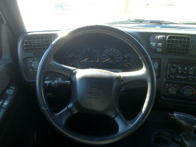 2002 Chevrolet Blazer AWD A SR