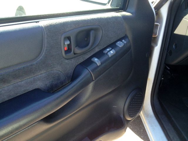 2002 Chevrolet Blazer AWD A SR