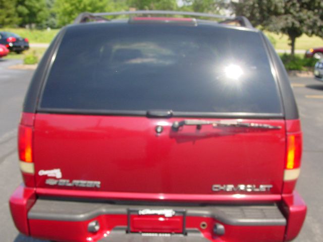 2002 Chevrolet Blazer AWD A SR