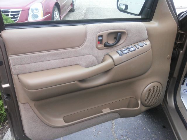 2002 Chevrolet Blazer AWD A SR