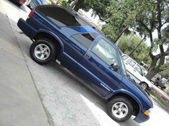 2002 Chevrolet Blazer FWD 4dr SE