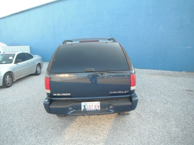 2002 Chevrolet Blazer L.T. 4-w.d. 5.3L