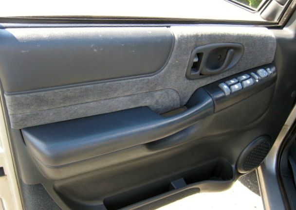 2002 Chevrolet Blazer T6 AWD Leather Moonroof Navigation