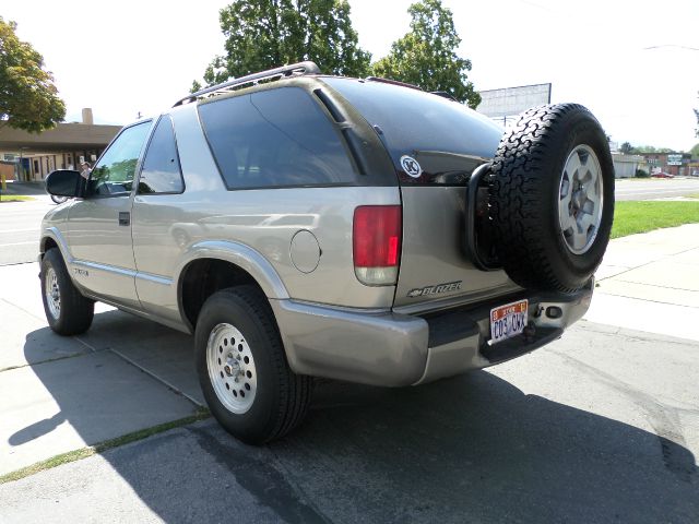 2002 Chevrolet Blazer AWD A SR