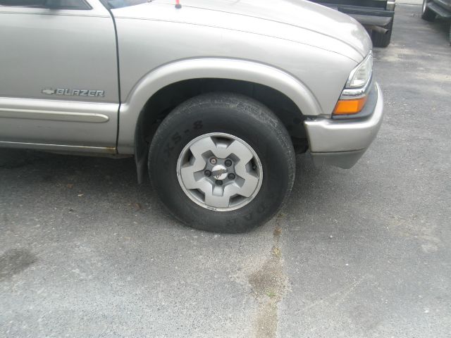 2002 Chevrolet Blazer AWD A SR