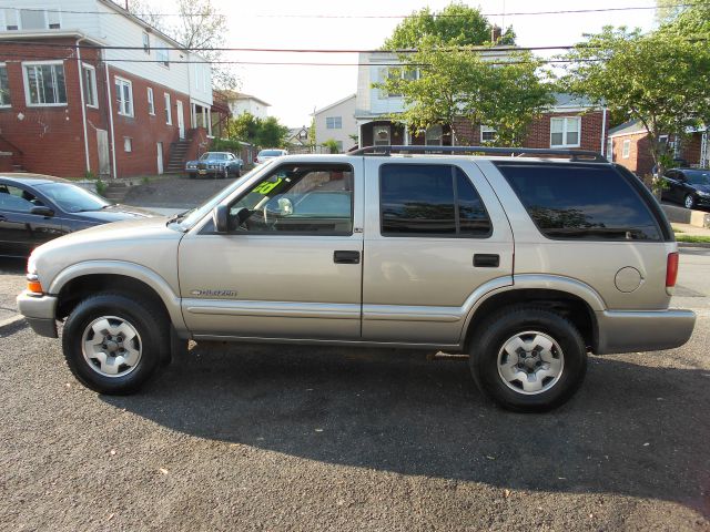 2002 Chevrolet Blazer T6 AWD Leather Moonroof Navigation