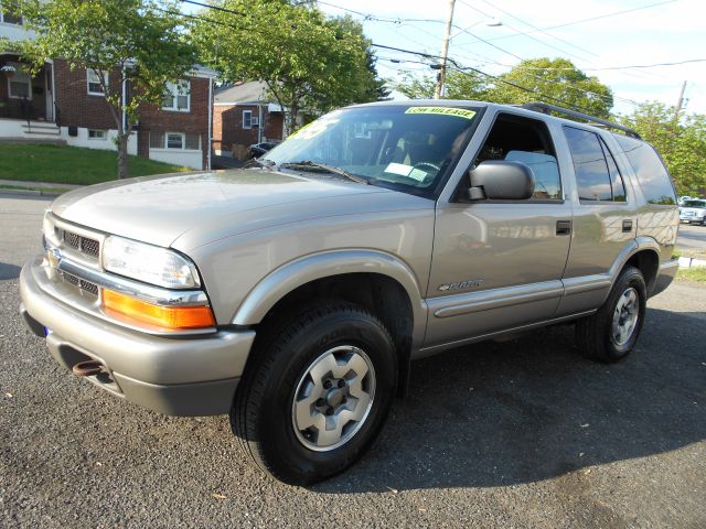 2002 Chevrolet Blazer T6 AWD Leather Moonroof Navigation