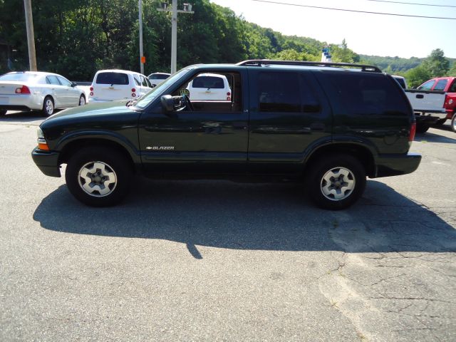 2003 Chevrolet Blazer AWD A SR