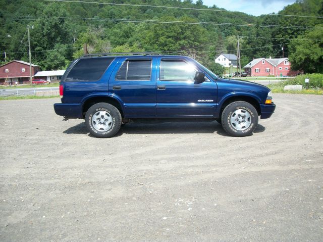 2003 Chevrolet Blazer AWD A SR