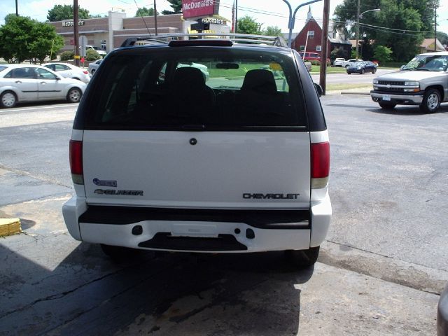2003 Chevrolet Blazer AWD A SR