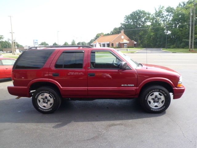 2003 Chevrolet Blazer AWD A SR