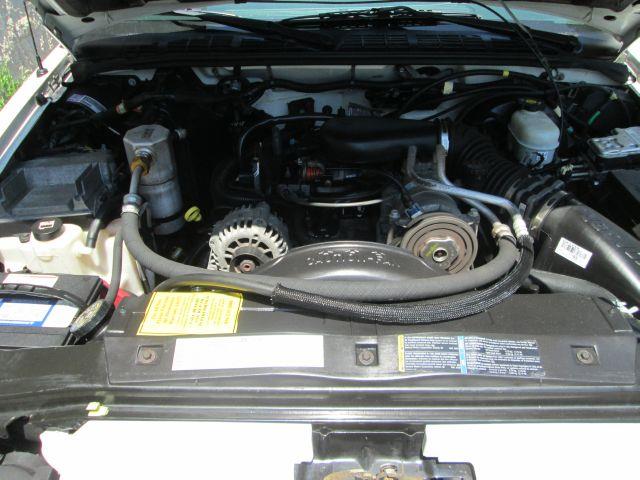 2004 Chevrolet Blazer AWD A SR