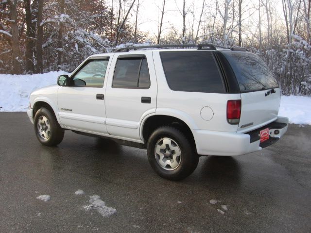 2004 Chevrolet Blazer AWD A SR