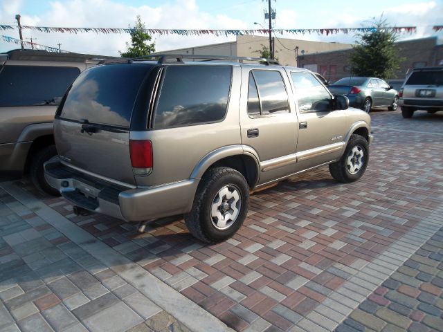 2004 Chevrolet Blazer AWD A SR
