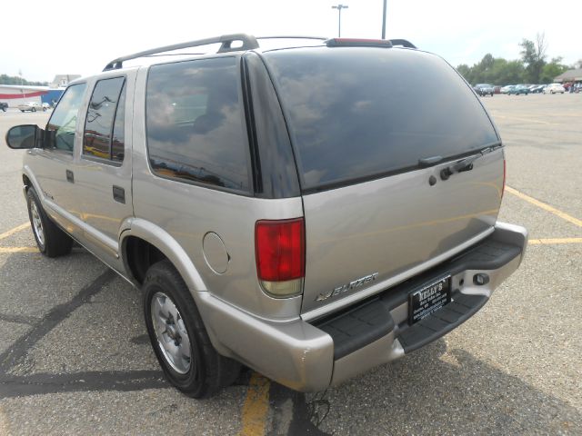2004 Chevrolet Blazer AWD A SR