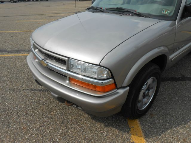 2004 Chevrolet Blazer AWD A SR
