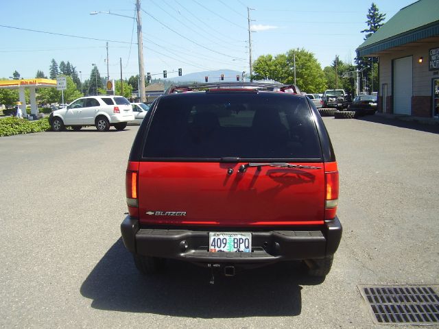 2004 Chevrolet Blazer AWD A SR