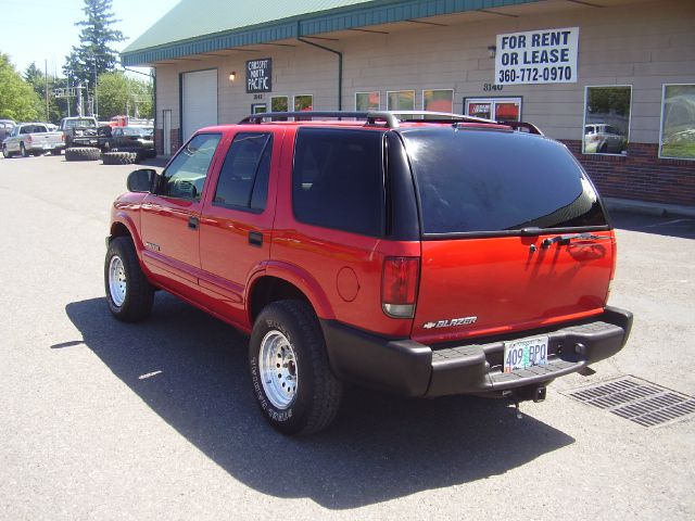2004 Chevrolet Blazer AWD A SR