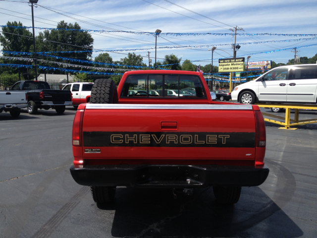1989 Chevrolet C-K 2500 LT Sedan 4D