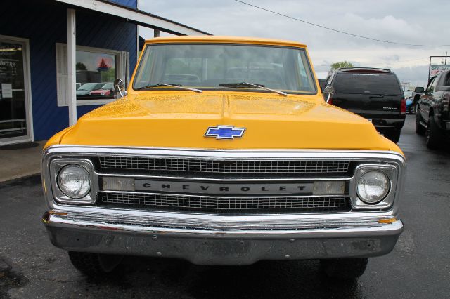 1969 Chevrolet C10 SLT 25