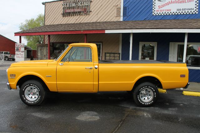 1969 Chevrolet C10 SLT 25