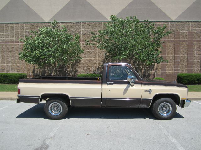 1985 Chevrolet C10 ES 2.4L AUTO