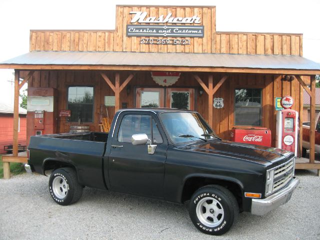 1986 Chevrolet C10 ES 2.4L AUTO