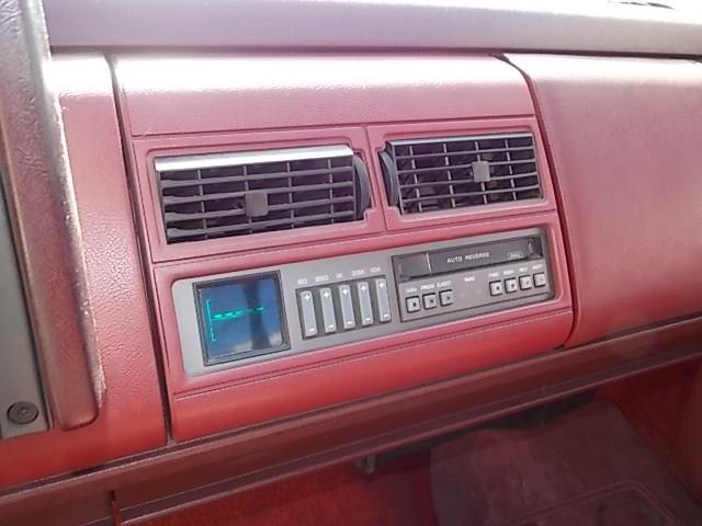 1990 Chevrolet C1500 4dr Sdn Auto (natl) Hatchback