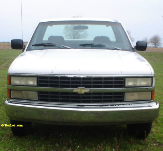 1993 Chevrolet C1500 2010 Volkswagen SEL