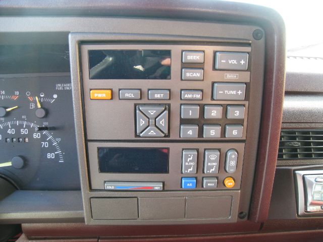 1994 Chevrolet C1500 2500 LS 4WD