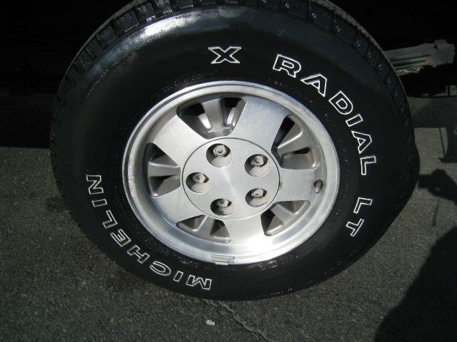 1994 Chevrolet C1500 2500 LS 4WD