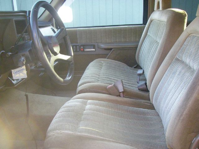 1994 Chevrolet C1500 2500 LS 4WD