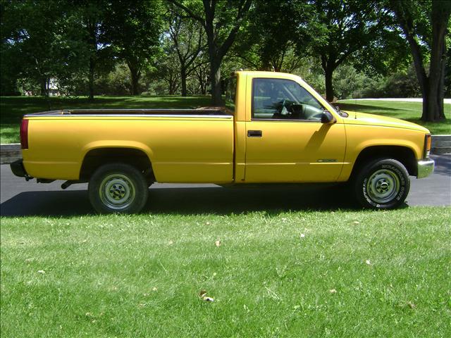 1995 Chevrolet C1500 Limited-2 Tone Paint-3rd Seat