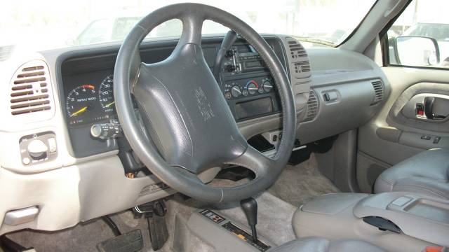 1996 Chevrolet C1500 Base