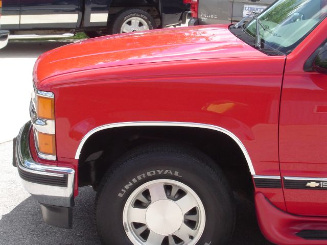 1996 Chevrolet C1500 2500 LS 4WD