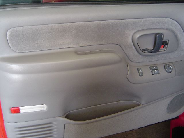 1996 Chevrolet C1500 2500 LS 4WD