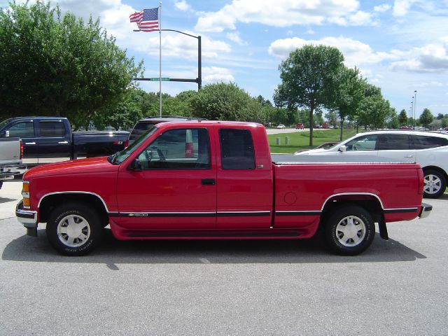 1996 Chevrolet C1500 2500 LS 4WD