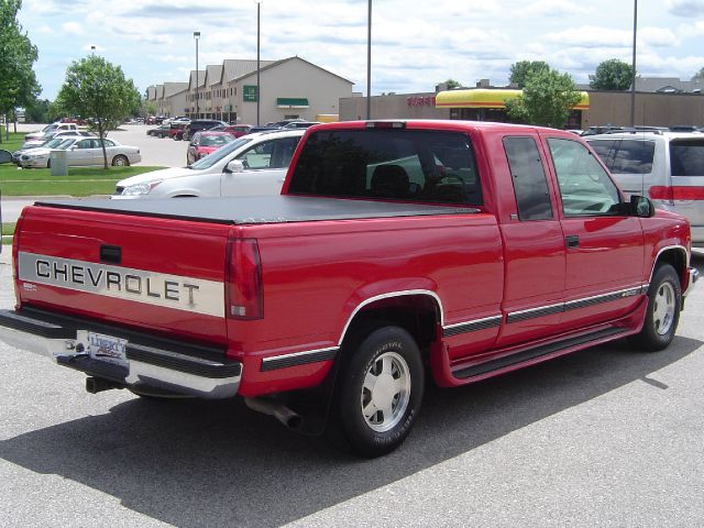 1996 Chevrolet C1500 2500 LS 4WD