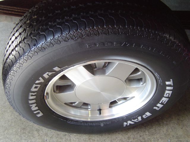 1996 Chevrolet C1500 2500 LS 4WD