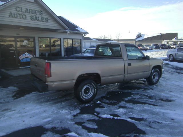 1996 Chevrolet C1500 2010 Volkswagen SEL